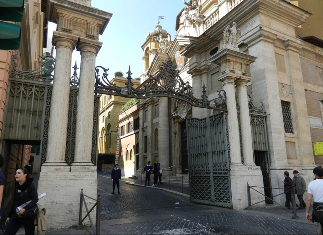 My Bed Vatican Museum Rome Exterior photo