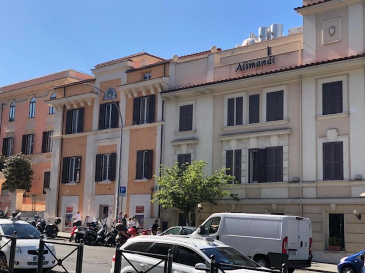 My Bed Vatican Museum Rome Exterior photo